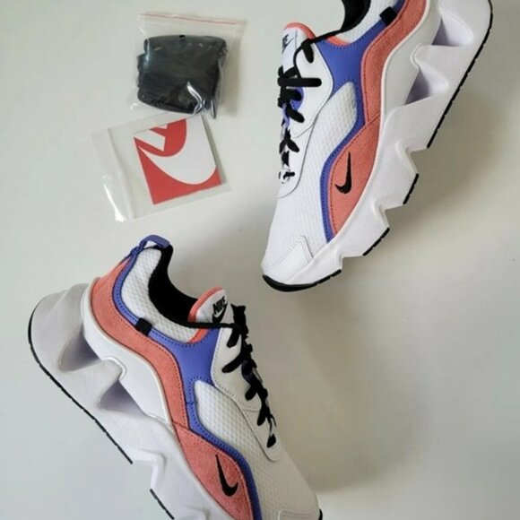 SIZE 7 WOMEN'S NIKE RYZ CU4874-104 WHITE / PINK SNEAKERS - Picture 1 of 7
